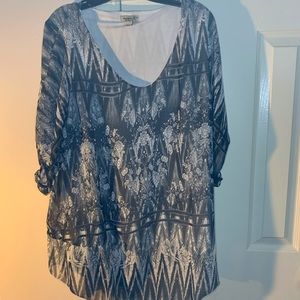 One World Gray & white blouse 2XL